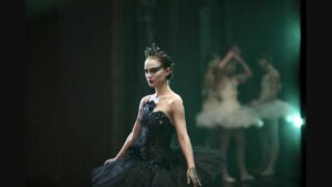 Read more about the article Black Swan Analysis: A Gripping Dive Into Obsession, Perfection, and the Fragility of the Mind